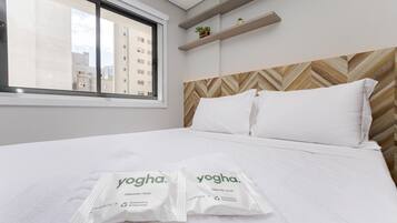 Estudio | Espacio para trabajar con un portátil, wifi gratis, ropa de cama