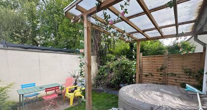 Maison privée , netflix ,Orly-Paris
Jaccuzzi et barbecue