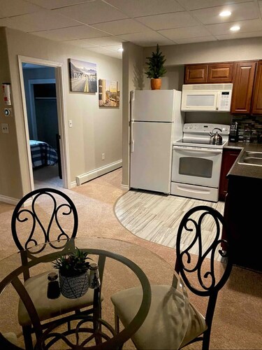 Hamilton Acres -Fairbanks Guest House