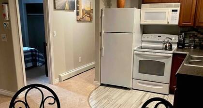 Hamilton Acres -Fairbanks Guest House