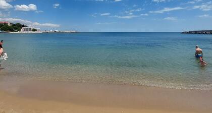 5 Min. vom Strand, Mineralwasser Pool, Budget Zimmer mit Großem Balkon