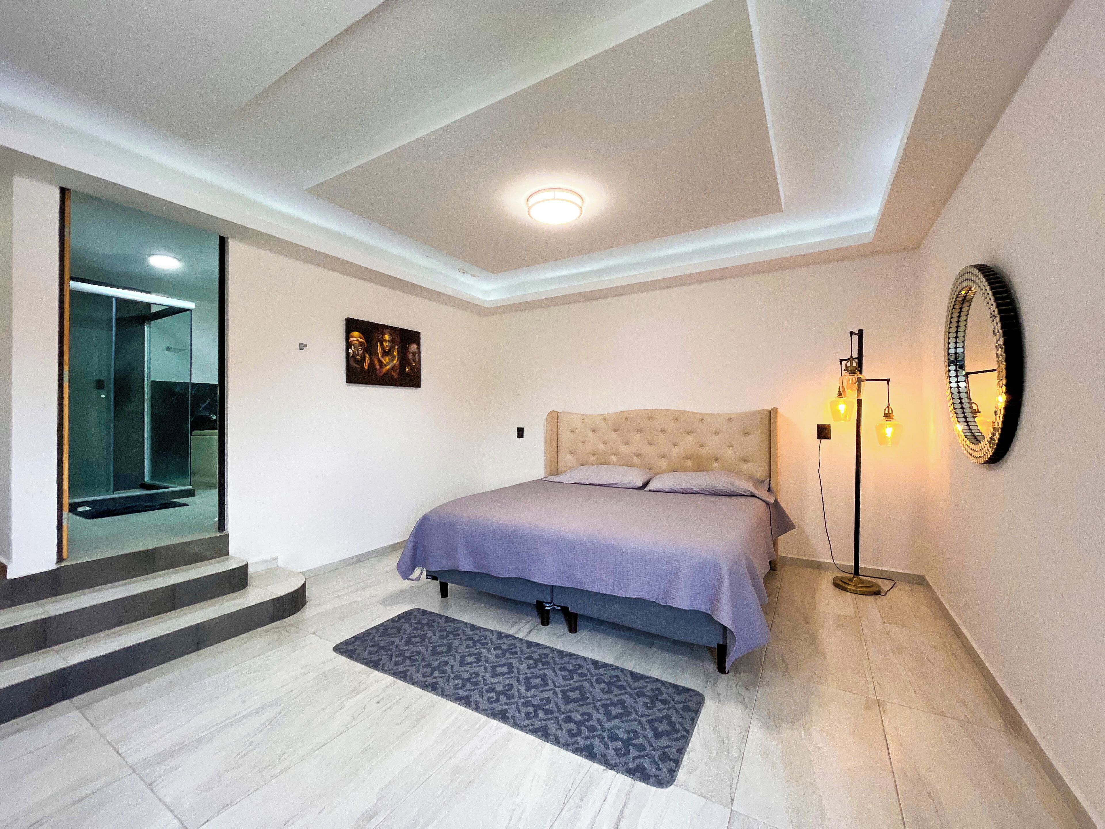 Habitación romántica, vista al patio | Edredón y wifi gratis 