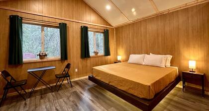 Bear Cabin 2 in Tok Alaska