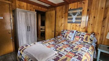 1 bedroom, free WiFi, bed sheets