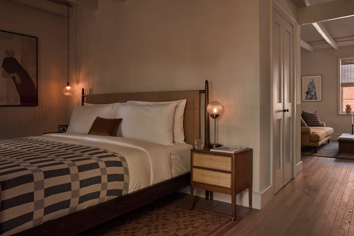 Loft Suite | Sengetøy av topp kvalitet, minibar, safe på rommet og wi-fi (inkludert)