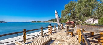 Sea View Summer Paradise - Emily 1