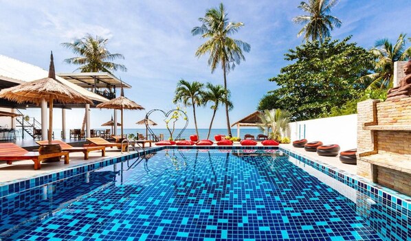 木屋 | 游泳池 | 室內游泳池