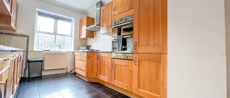 Maison Supérieure, salle de bains privée, vue parc | Cuisine partagée