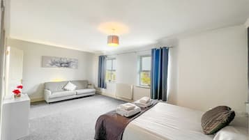 Superior-hus - privat badeværelse - parkudsigt | 4 soveværelser, gratis Wi-Fi