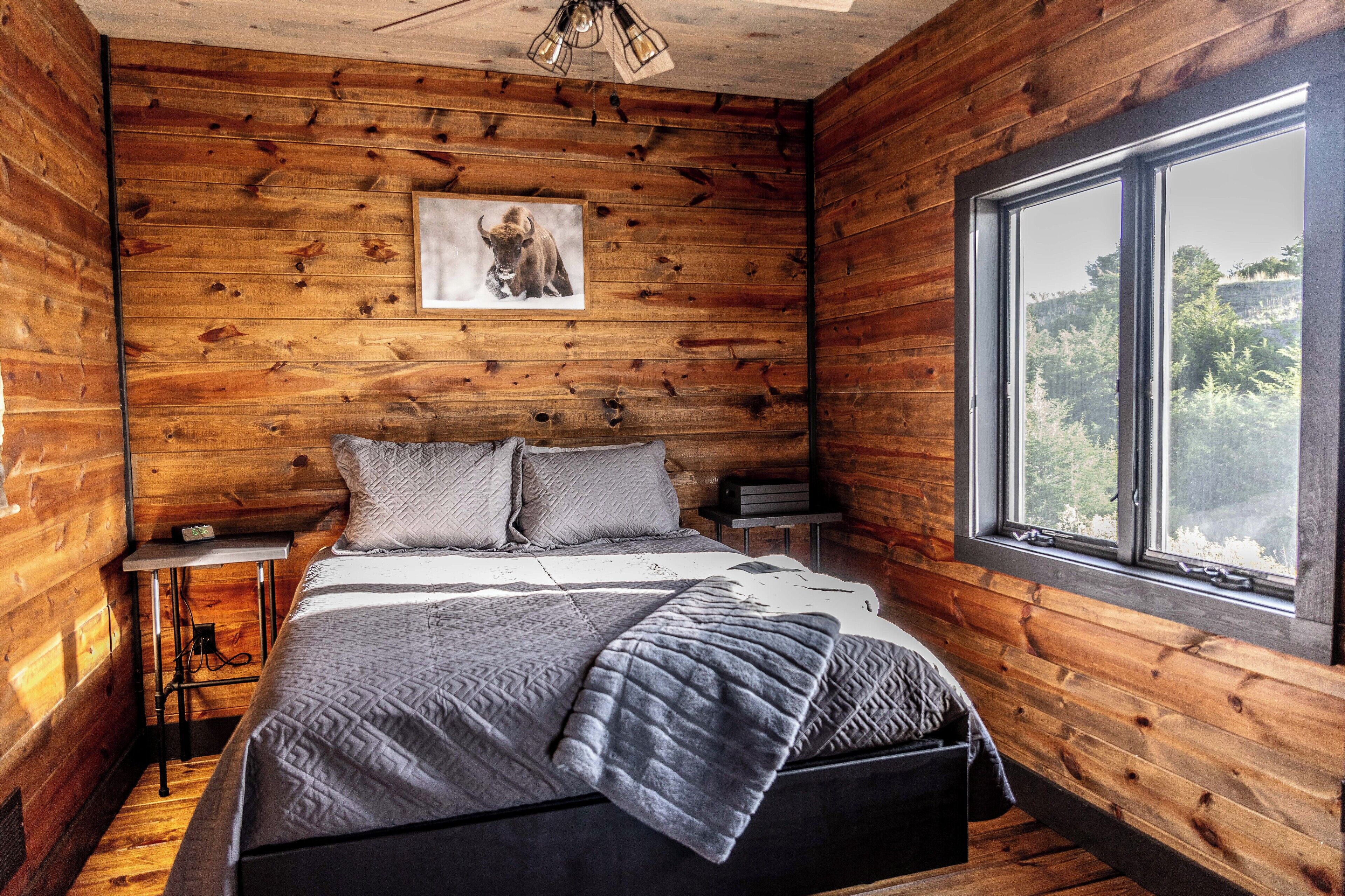 3 bedrooms, desk, travel cot, free WiFi