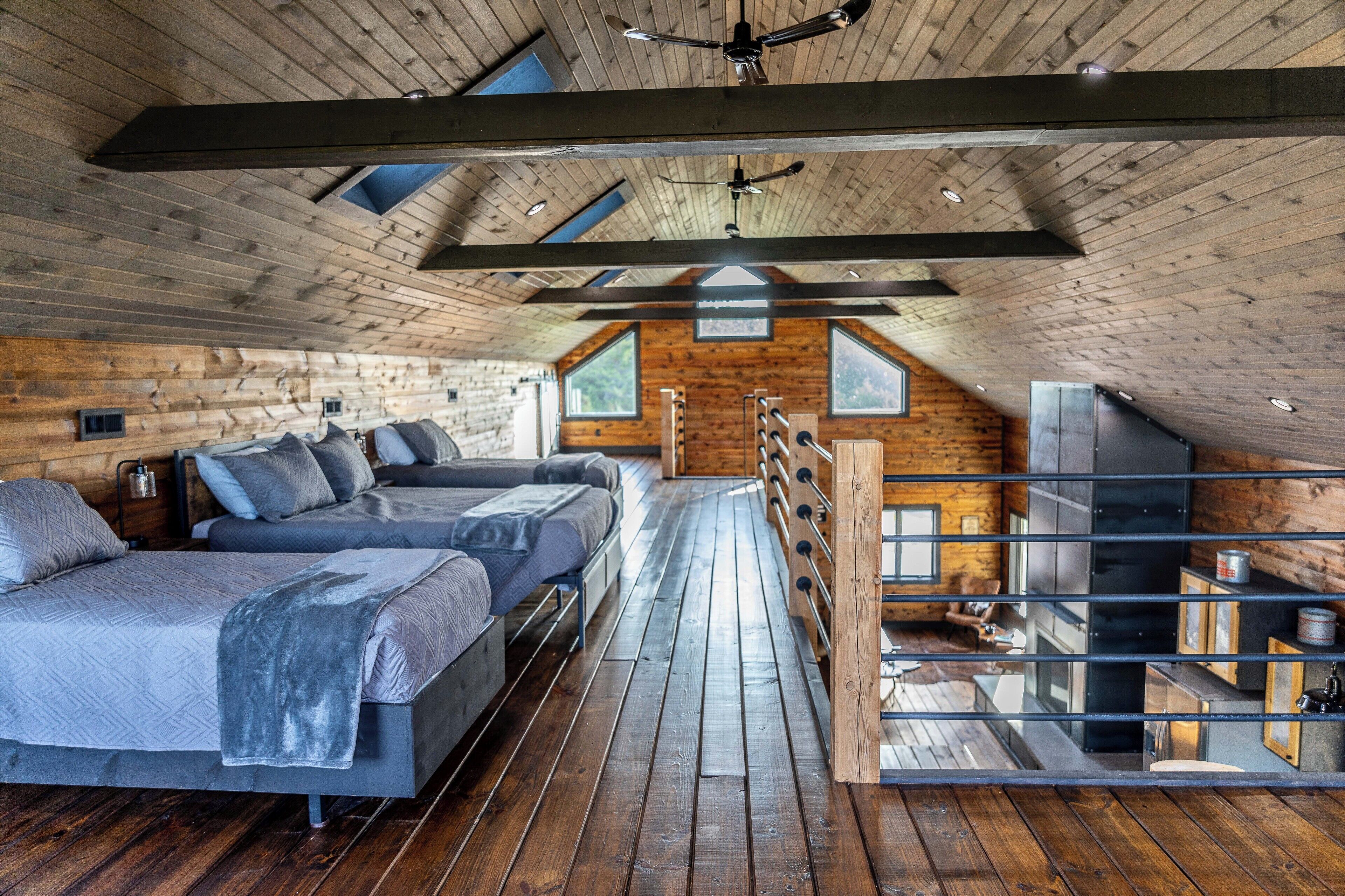 3 bedrooms, desk, travel crib, free WiFi