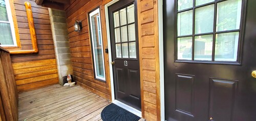 Quiet, country studio guest room