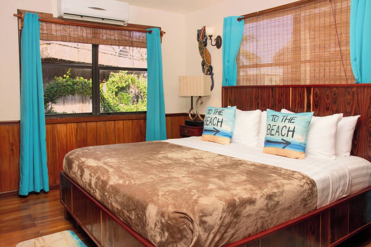 ห้องคลาสสิกซิงเกิล, วิวทะเล, ชั้นล่าง | เครื่องนอนระดับพรีเมียม, ผ้านวมขนเป็ด, ตู้นิรภัยในห้อ  งพัก