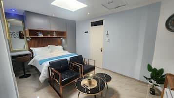 Lakens van Egyptisch katoen, luxe beddengoed, een minibar