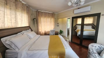 Deluxe-Doppelzimmer | Bettwäsche aus ägyptischer Baumwolle, hochwertige Bettwaren, Minibar