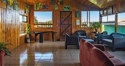 La Suerte Forest Lodge