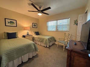 2 bedrooms, iron/ironing board, WiFi, bed sheets - property headline property headline property headline (Cocoa Beach)