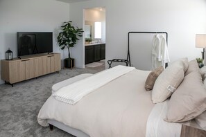 3 chambres, bureau, fer et planche à repasser, Wi-Fi gratuit