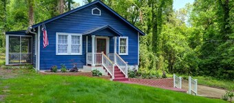 Blue Bungalow |  2BR 1BA | Lexington