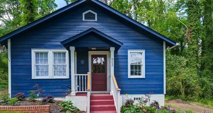 Blue Bungalow | 2BR 1BA | Lexington