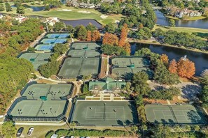 Sports court - Studio in the Heart of the Village of Baytowne Wharf! (Miramar Beach)