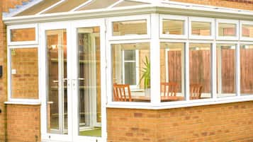 Business House, Private Bathroom, Garden View (Rider Gardens Home) | Interior