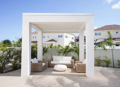 Terrace/patio. NEW Luxury Condo/Pool/Location/Baha Mar UNIT 3