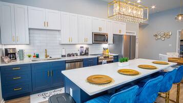 House | 4 bilik tidur