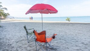 Lägenhet Basic | Strand | Parasoller