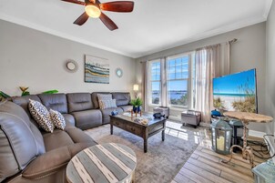 Apartamento, varias camas (Reflections 402) | Zona de estar