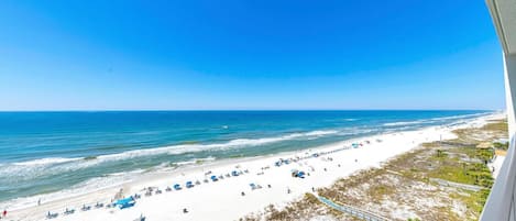 Condo, várias camas (Ocean Reef 904) | Praia | Na praia