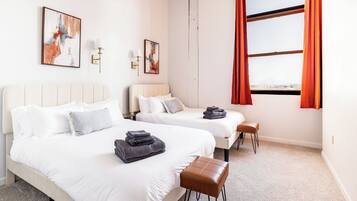 2 Schlafzimmer, Schreibtisch, BĂŒgeleisen/BĂŒgelbrett, kostenloses WLAN