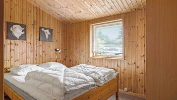 2 bedrooms, free WiFi