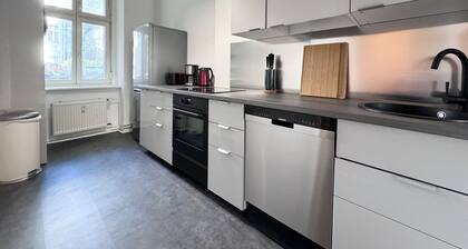 Charlottenburger Schloss Kiez an der Spree 3 SZ