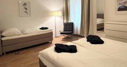 Charlottenburger Schloss Kiez an der Spree 3 SZ