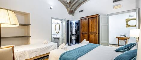 2 Schlafzimmer, Bügeleisen/Bügelbrett, Reisekinderbett, kostenloses WLAN