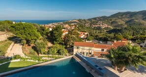 UppvÀrmd pool
