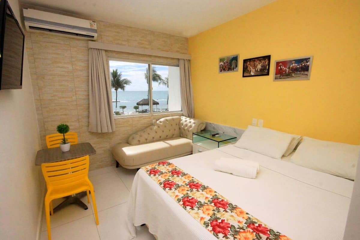 Comfort Room, Beach View