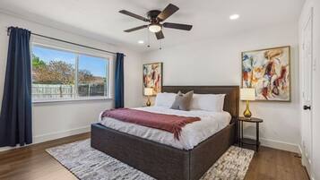 3 bedrooms, desk, iron/ironing board, travel cot