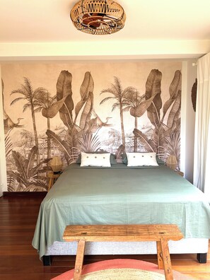 3 Schlafzimmer, Schreibtisch, Bügeleisen/Bügelbrett, WLAN