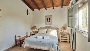 4 habitaciones, cuna de viaje y wifi 
