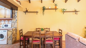 Dining - Casa Confe Sayalonga by Ruralidays (Málaga)