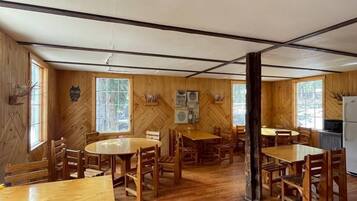 Villa familiar, vista a la montaña | Comedor