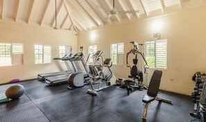 Fitness facility - Haven of Peace Ocho Rios - with AC & 24/7 Security and 5 - 7 Mins to Dunns River (Ocho Rios)