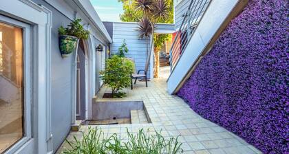 Sunny Bernal Heights Casita with Private Entrance