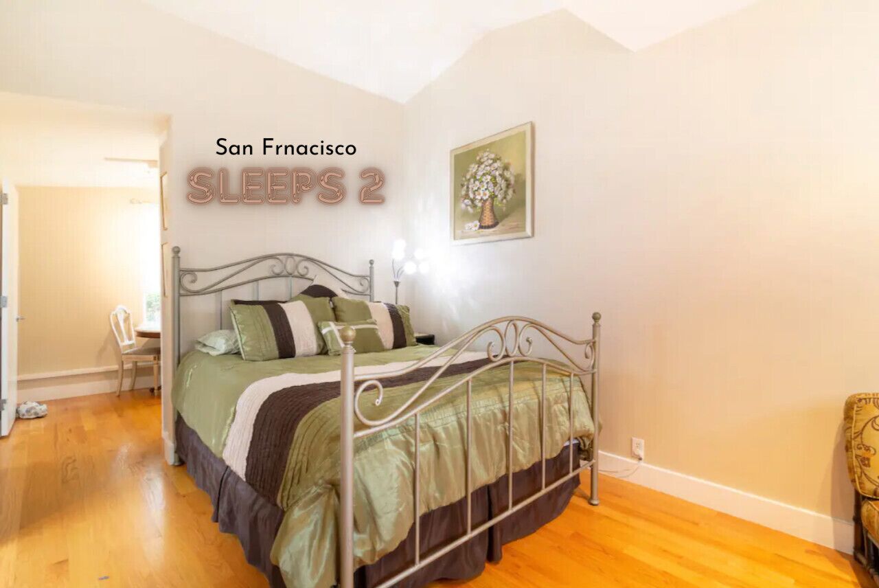 Sunny Bernal Heights Casita with Private Entrance