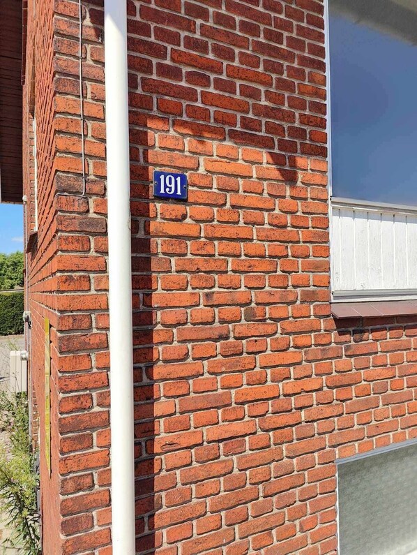 Front of property - Catch Hostel (Koge)