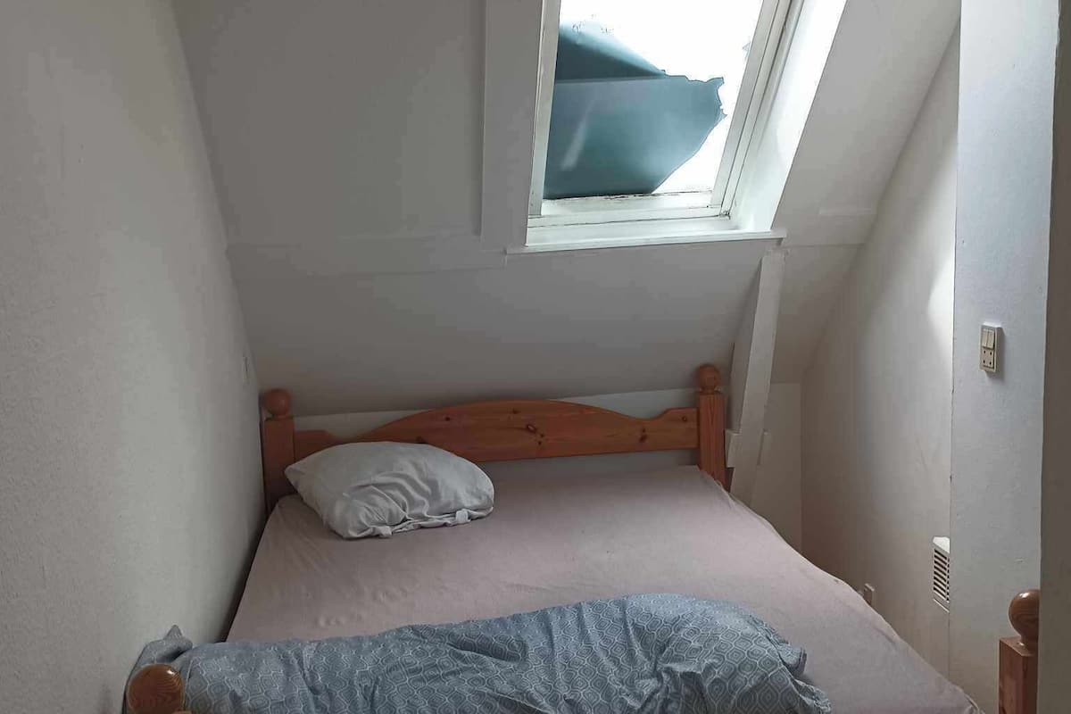Basic Double Room, 1 Queen Bed | Free WiFi, bed sheets