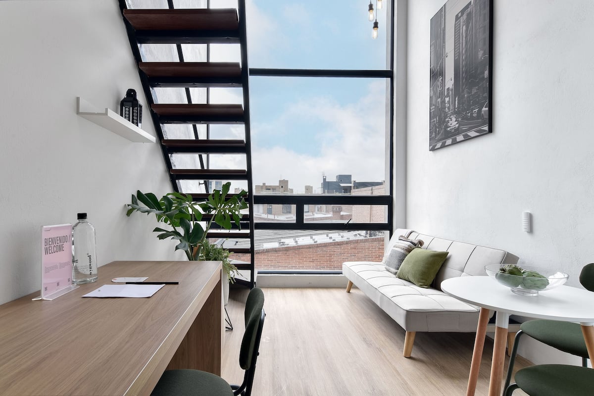 Duplex (711)