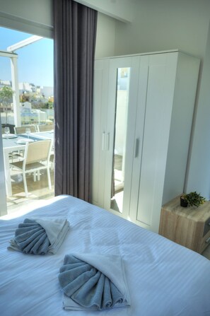 2 habitaciones, tabla de planchar con plancha y wifi gratis 